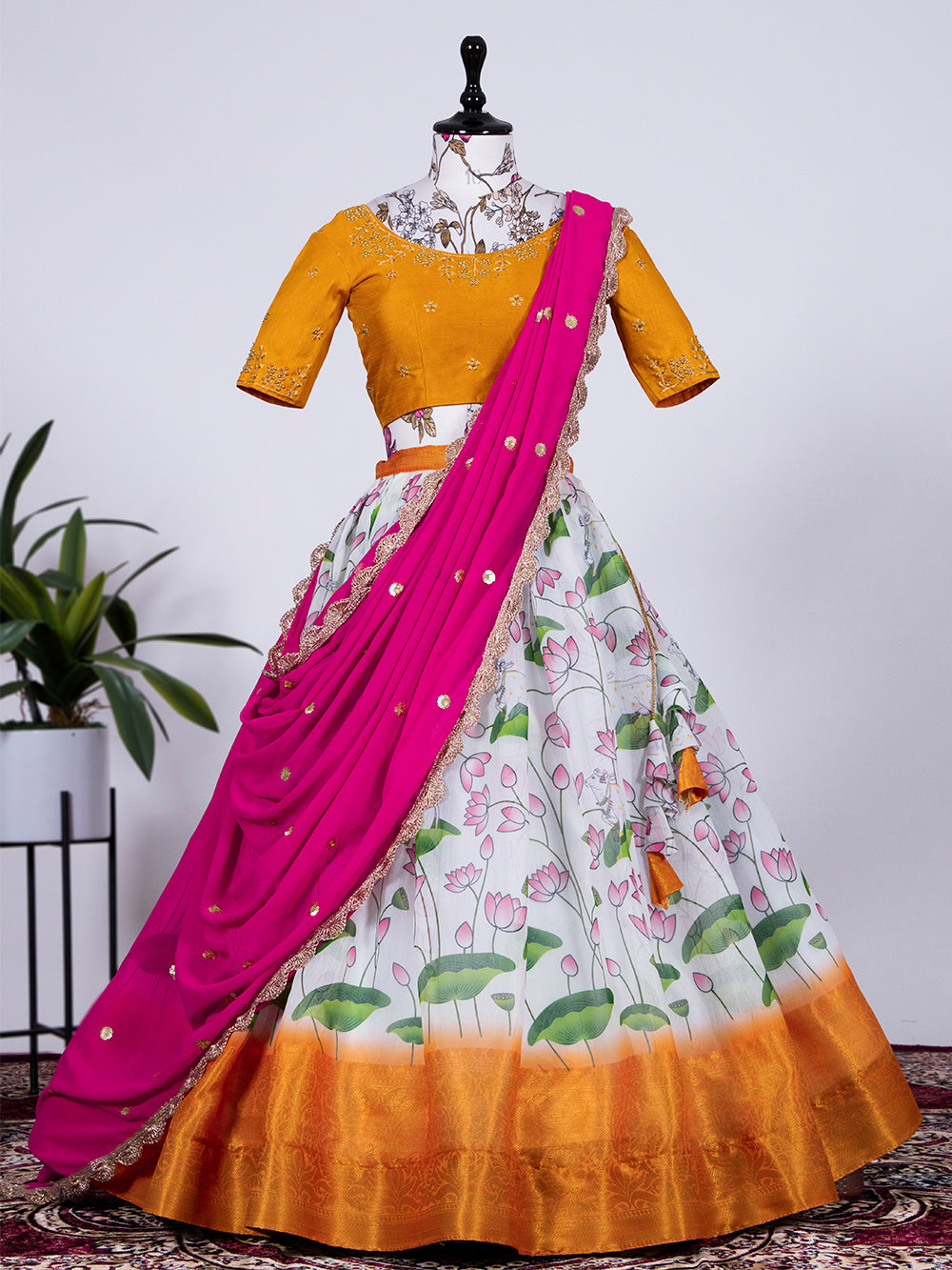 DESIGNER HALF SAREE SET IN OFF WHITE