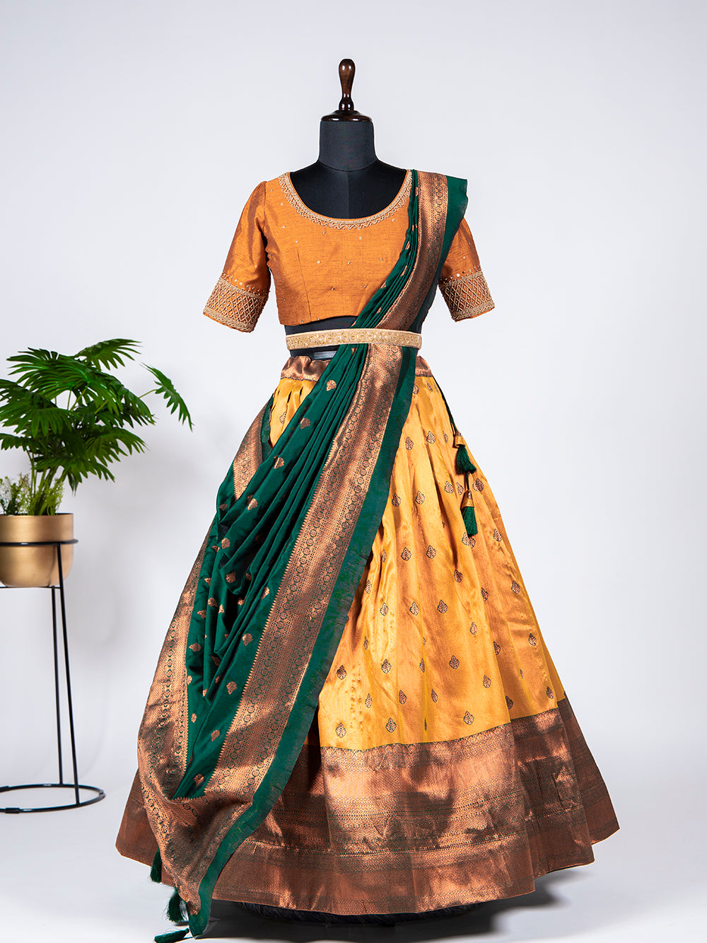 12 Modern Wedding Reception Dresses For South Indian Bride-To-Be - To Near  Me